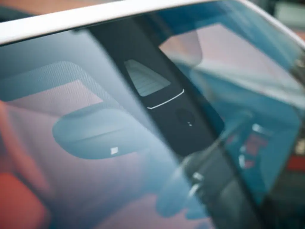 can i tint my front windshield